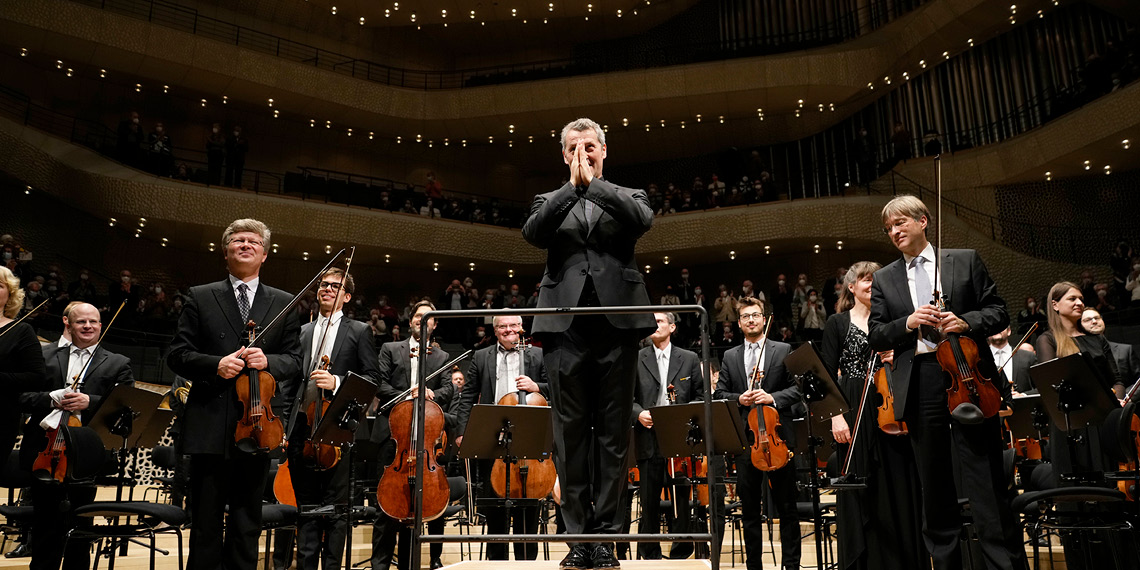 Standing Ovations in der Elbphilharmonie